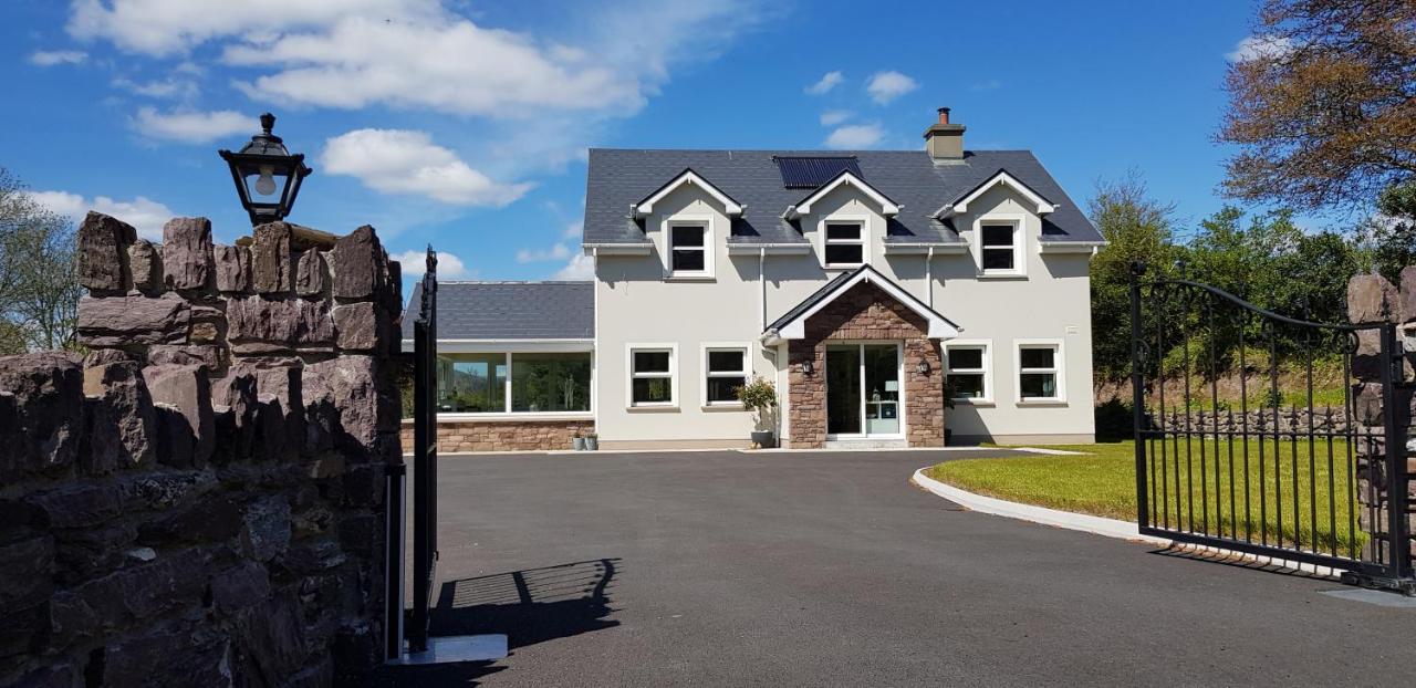 Mountain View Bed & Breakfast, Kenmare, Co. Kerry, Ireland エクステリア 写真